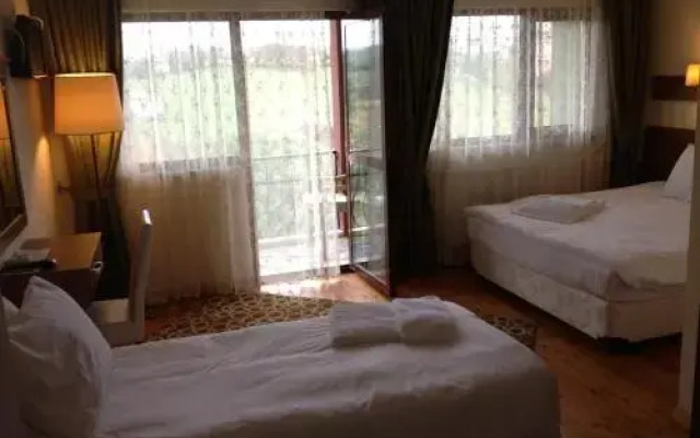 Rhebas Hotel