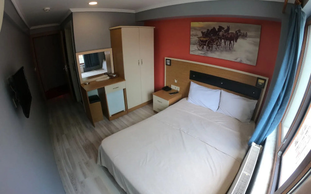 Naila Hotel