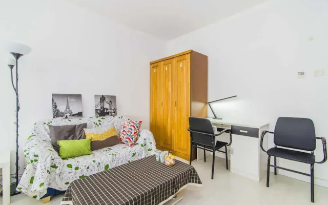 MOOS Apartments