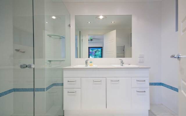 Sea Pearl, 10 Corlette Point Road