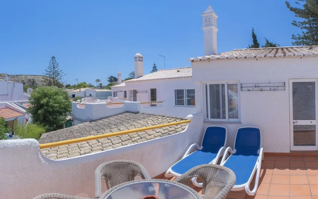 Quinta Paraiso da Mia 2-bedr Apartment in Luz
