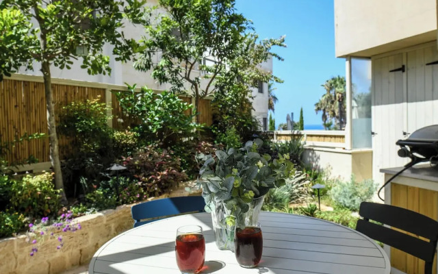 Coastline Family Triplex by Sea N' Rent