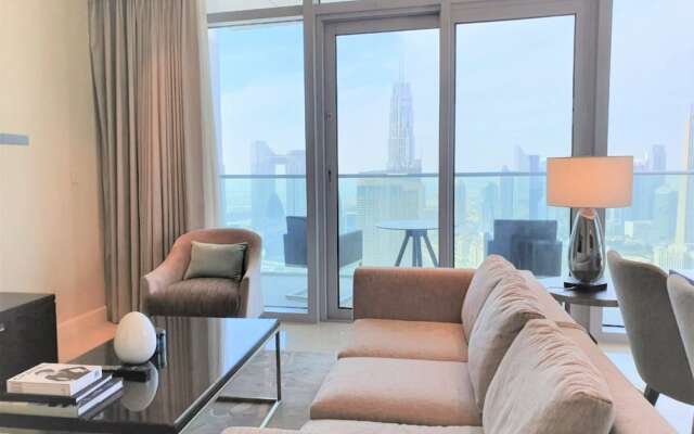 Luxury Stay at the Fountains - Dubai