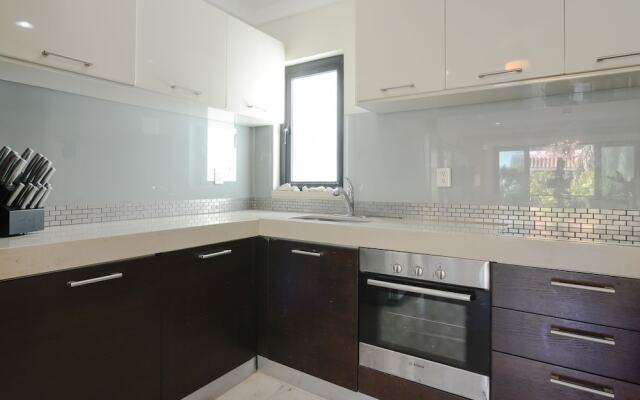 Lotus-5 by Playa District