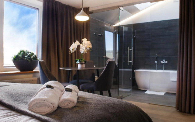 Dange Hotel