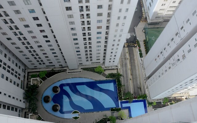 Comfy and Simply 2BR at Bassura City Apartment near Mall