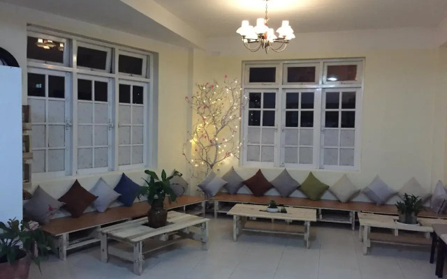 Pines Hotel