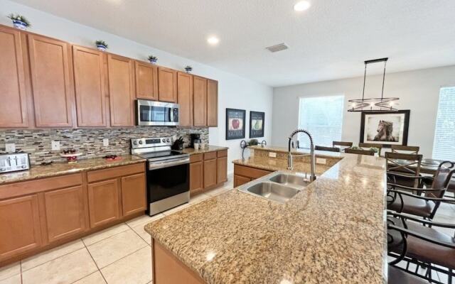 American Dream 6 Bedroom Home by RedAwning