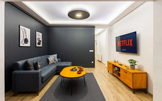 Missafir Distinguished Flat With Backyard in Sisli