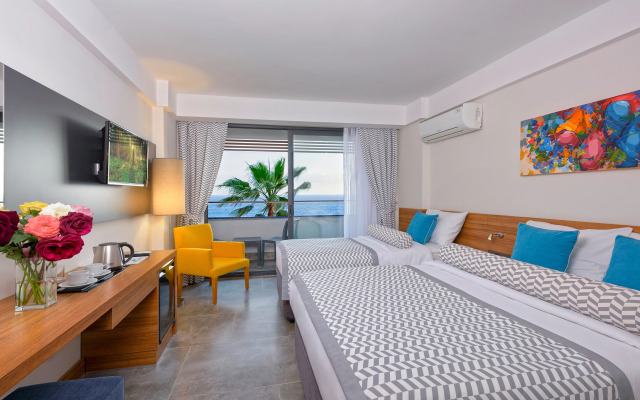 Floria Beach Hotel