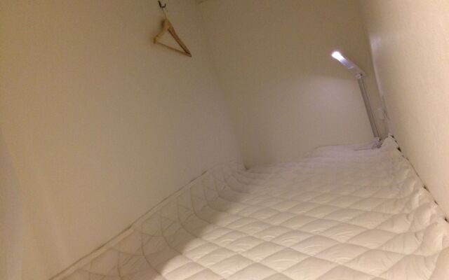 bnb+ Costelun Akiba - Hostel, Caters to Women