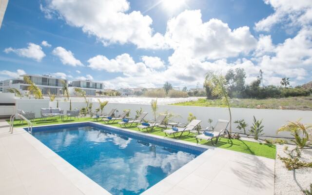 "villa Prol21,fantastic 3bdr Protaras Villa With Pool,close to Fig Tree Bay Beach"