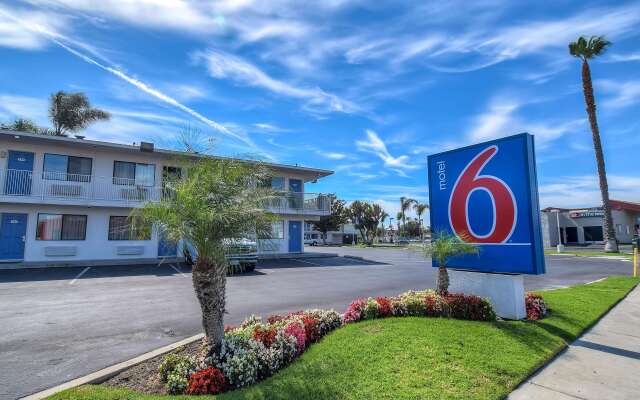 Motel 6 Stanton, CA