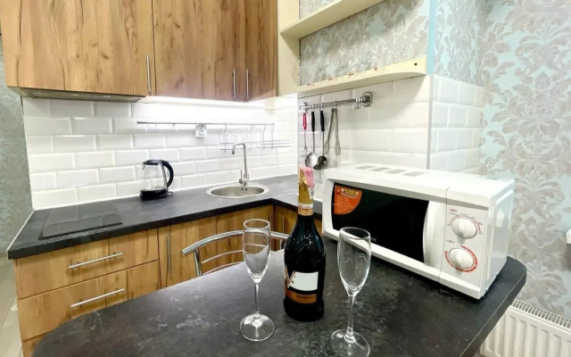 Студия возле Французского бульвара