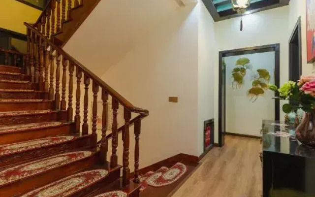 Zhouzhuang Shuimu Private Holiday House