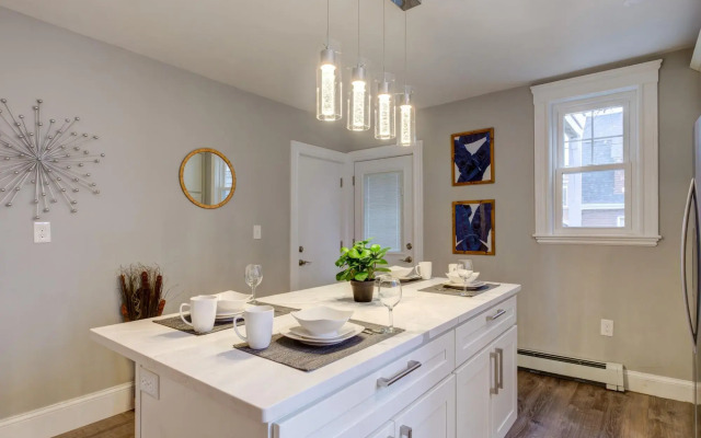 Spacious 2bd/1ba | Free Parking | 3D TOUR