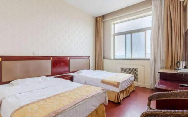 Puguo Business Hotel