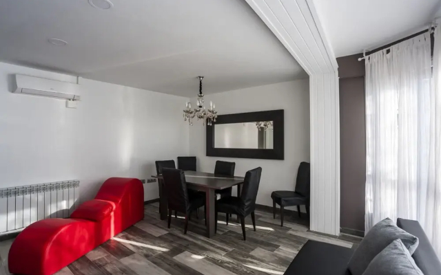 BBarcelona Mediterranean Beachfront Apartment