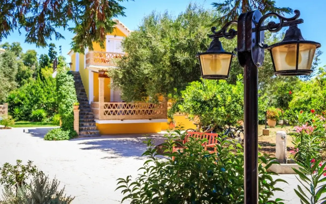 Porto Gerakas Villas & Apartments