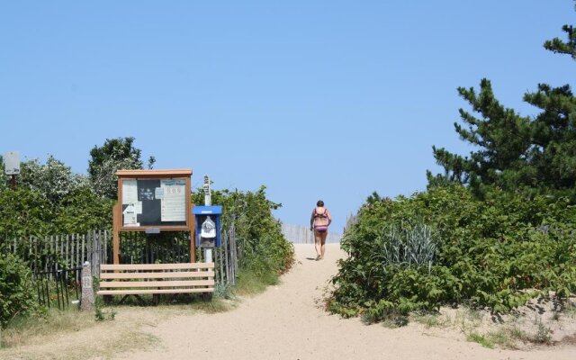 The Surf Shanty Motel