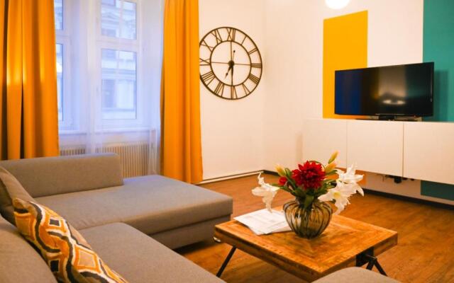 Modern Apartment Wiener Stadthalle