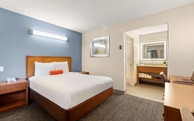 Good Nite Inn Fremont