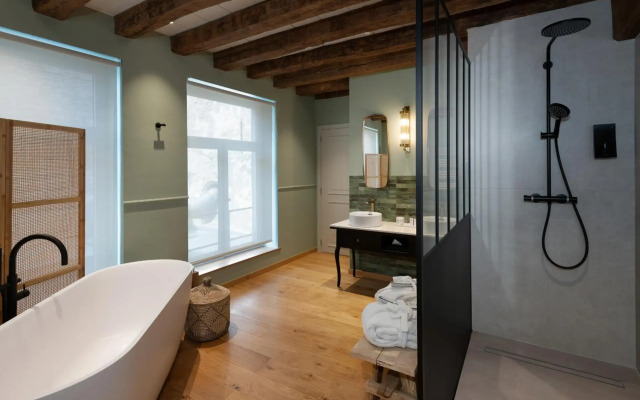 Martin's Relais