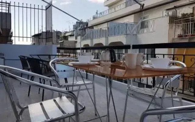 Maisonaitte-Athens Center, 4 BD, 2 BATH