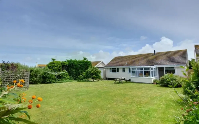 Holiday Home Crescent