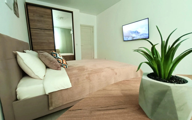 Апартаменты на проспекте Академика Сахарова 79