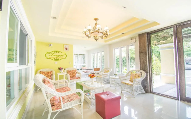 The target residence & resort