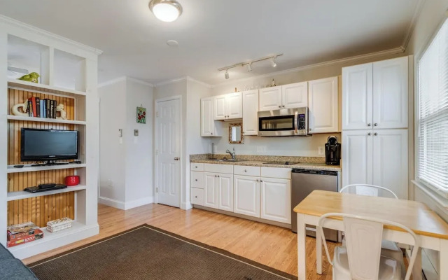 Maryland Gardens 19C