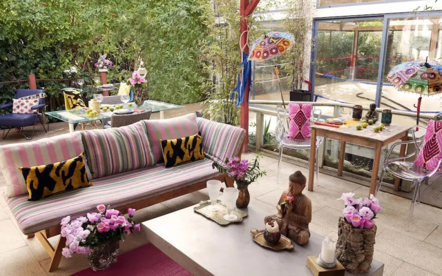 Lucky's Guest House