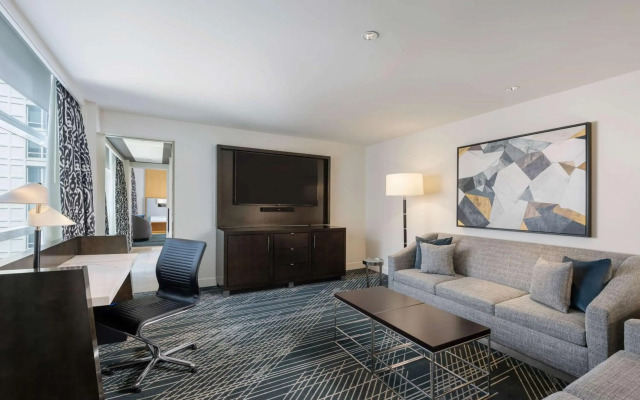 Sofitel Chicago Magnificent Mile