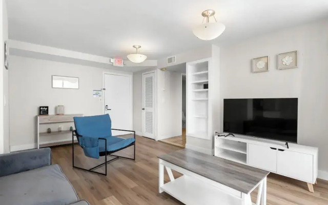 Bay Harbor Sunset Apt 3B