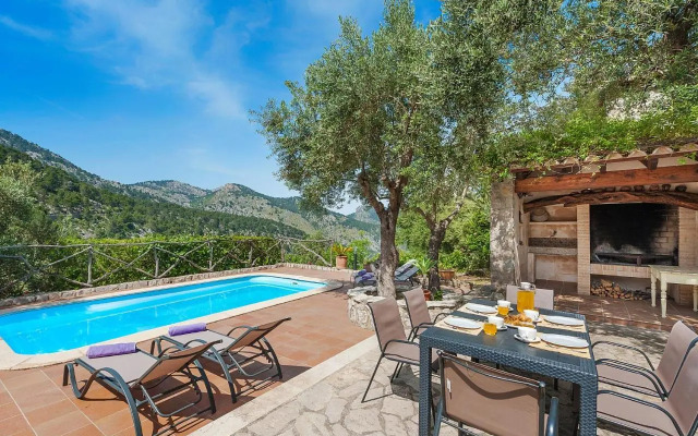 Holiday Home Es Barracar - CMI105