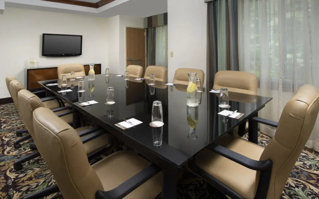 Staybridge Suites North Brunswick by IHG