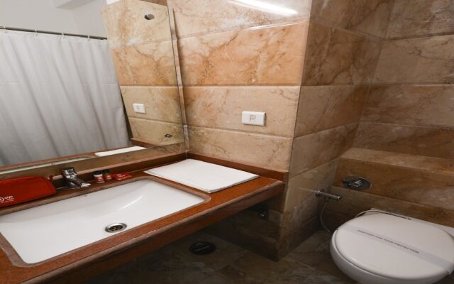 Oyo Premium Cantt Railway Station