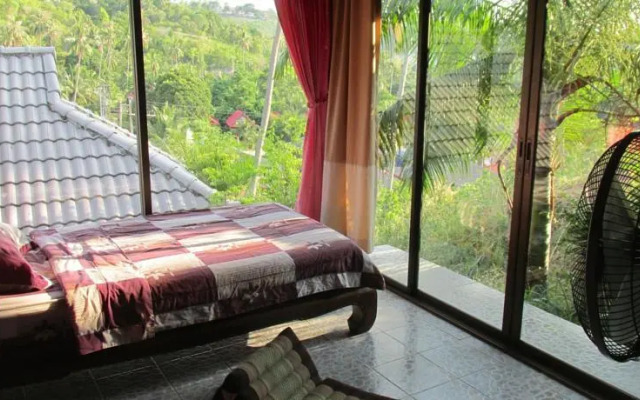 Jay Jay Bungalows and Restaurant