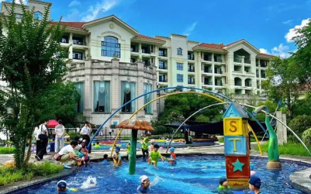 Phoenix Lake International Resort Hotel – Outside – Quzhou