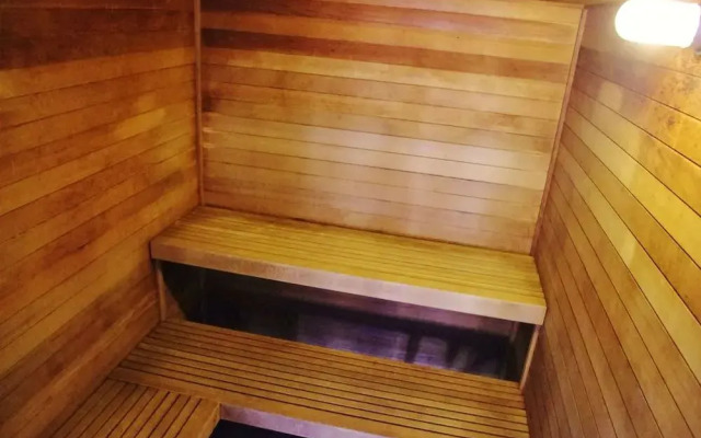 Glenwood Springs Cedar Lodge