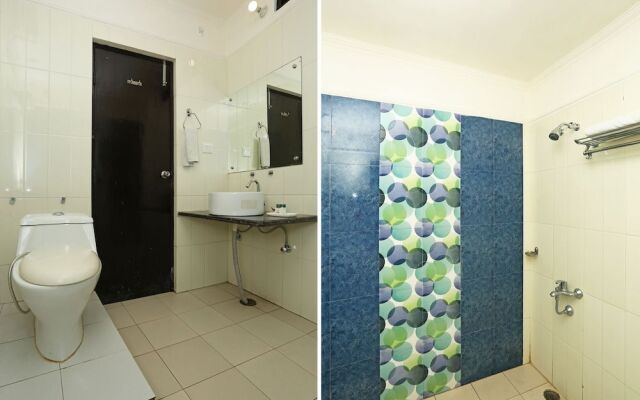 OYO 8785 Hotel Queen's Pearl