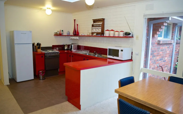 Yarra Glen Racecourse Apartments