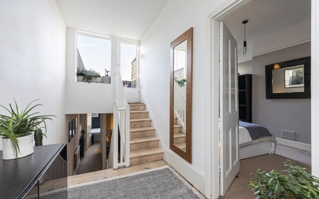 JOIVY Deluxe 2bed apartment with terrace