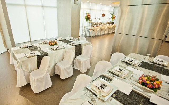 The Exchange Regency Residence Hotel
