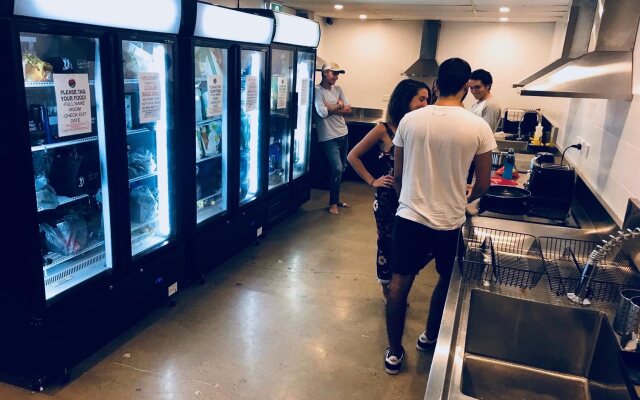 Down Under Hostels - Surfers Paradise