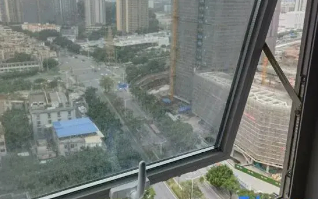 Tuju Hotel (Huangpu Hegui Square Branch)