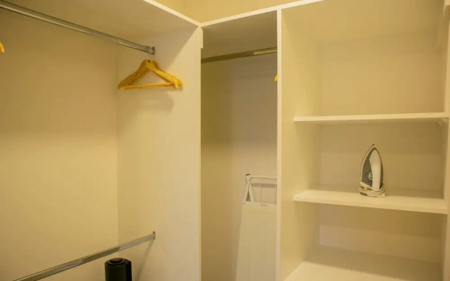 w Exceptional 1BR w Balcony in San Isidro