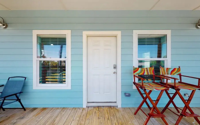 Warm Breezes 2 Bedroom Home