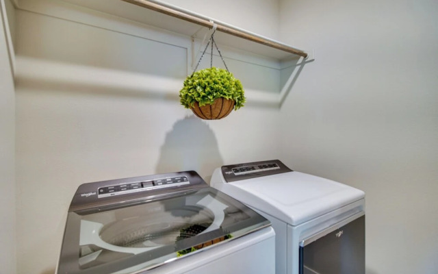 Fayetteville Vacation Rental w/ Deck & Shared Pool